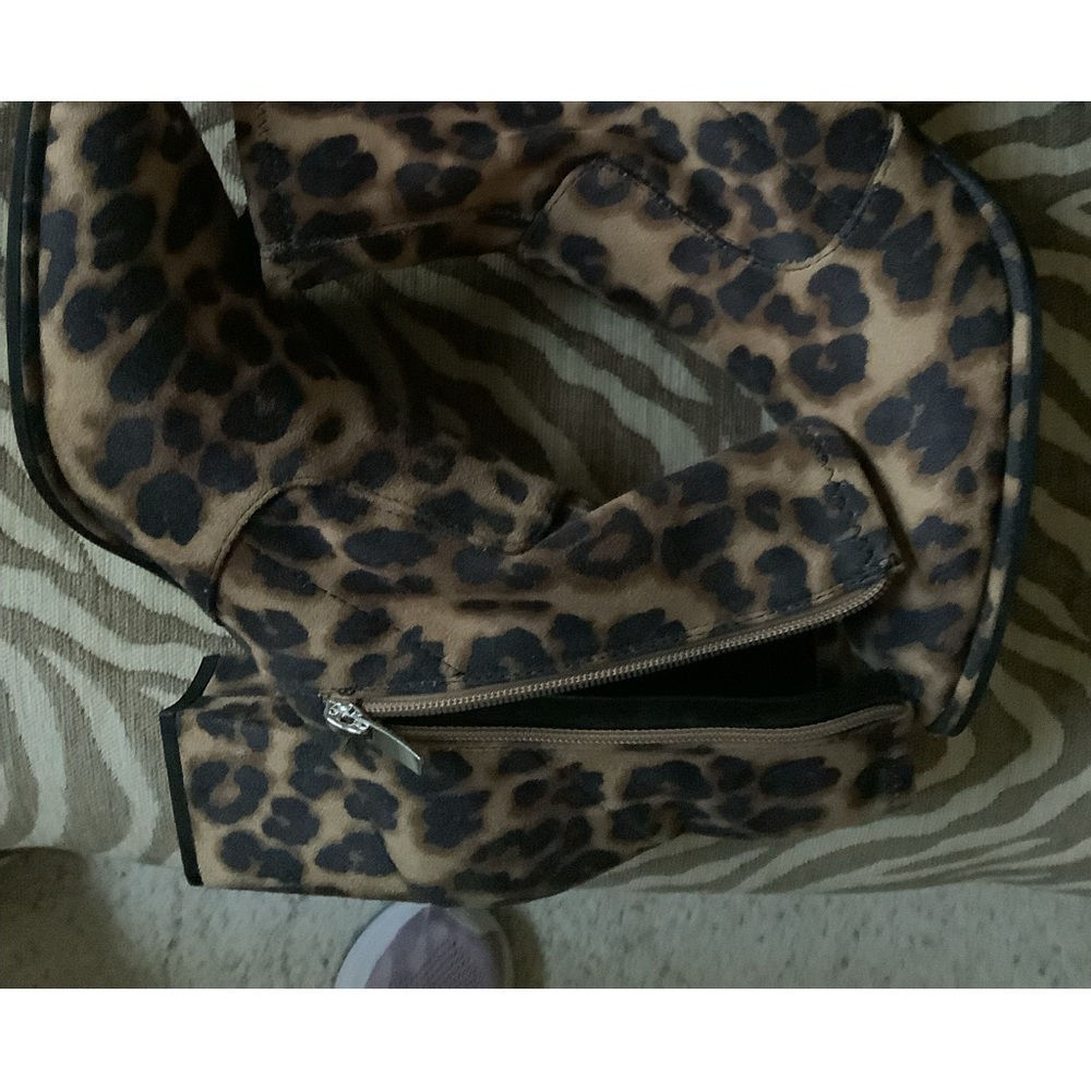Cheetah print ankle boot Marc Fisher Sz9